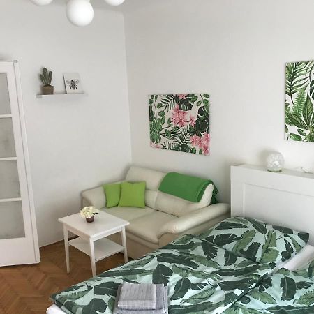 Rosmarinus Apartman Печ Экстерьер фото