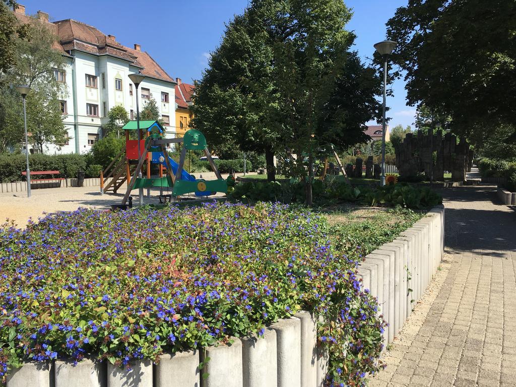 Rosmarinus Apartman Печ Экстерьер фото